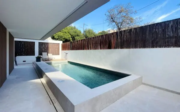 HOMEBASE 5 – Modern Apartment with Terraces and Pool Access, Palma - Image 2