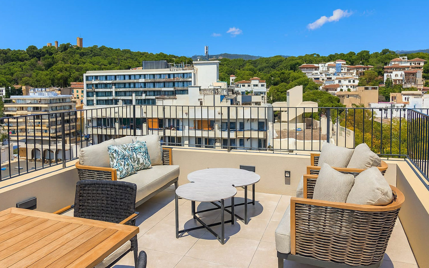 Terrasse furnitures in Bellver Palma 4 Bellver Penthouse Luxury in Palma