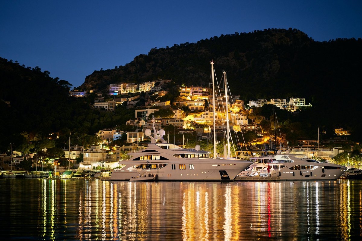 Evenings in Port d’Andratx — Dinner on the Water